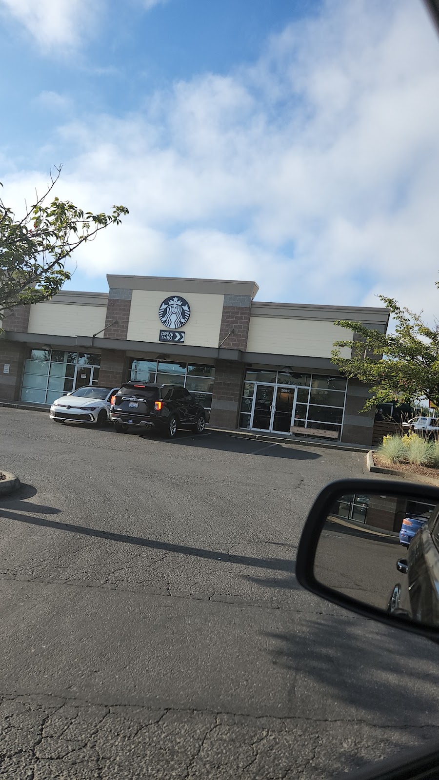 Starbucks | 26520 Maple Valley Black Diamond Rd SE, Maple Valley, WA 98038, USA | Phone: (425) 433-2300