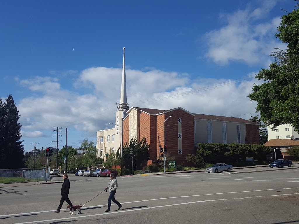 Park Boulevard Presbyterian Church - church  | Photo 1 of 10 | Address: 4101 Park Blvd, Oakland, CA 94602, USA | Phone: (510) 530-5311