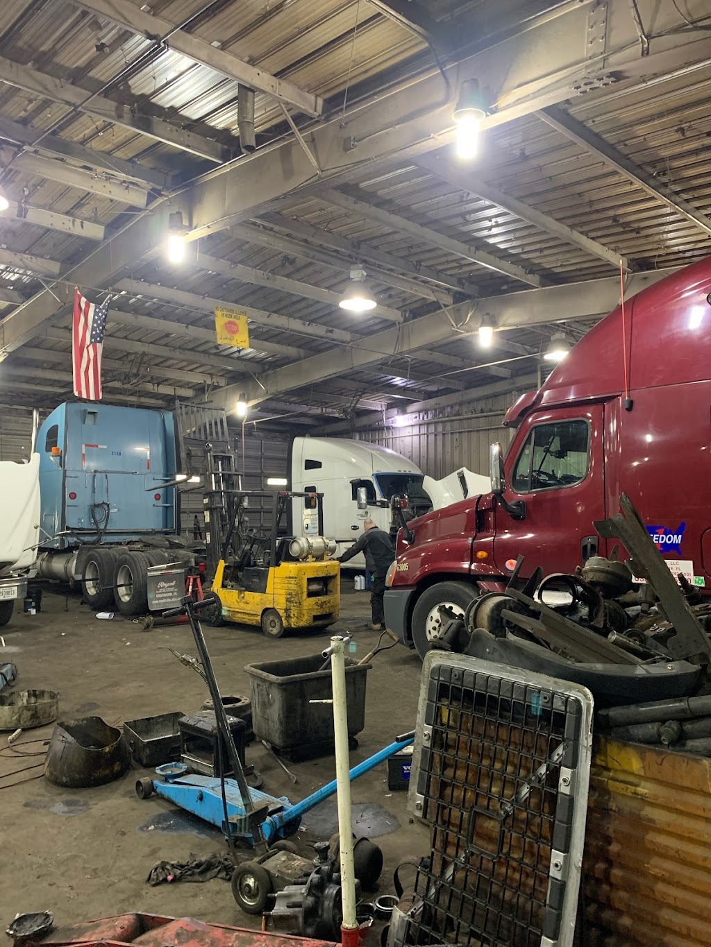 Gold Star Truck Repair | 3969 Wyoming Ave, Dearborn, MI 48120, USA | Phone: (313) 251-1070