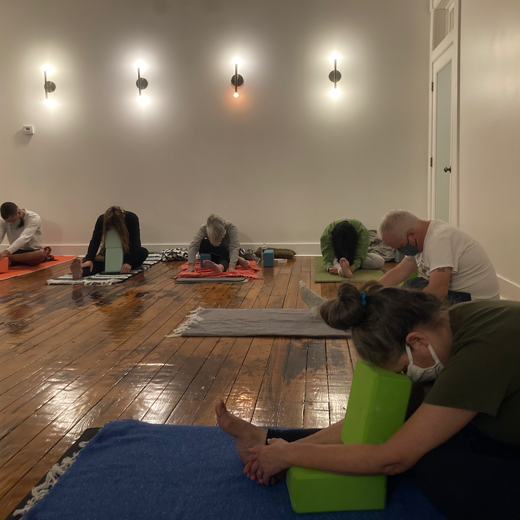 Yoga Tree @ Helia Studios | 314 Wyndhurst Ave, Baltimore, MD 21210, USA | Phone: (240) 462-3581