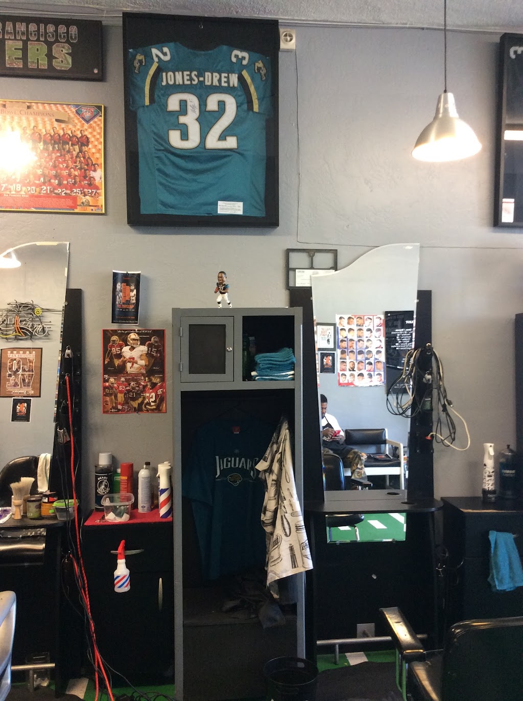 BLITZ BARBER SHOP LLC | 4156 MacArthur Blvd, Oakland, CA 94619, USA | Phone: (510) 698-4125