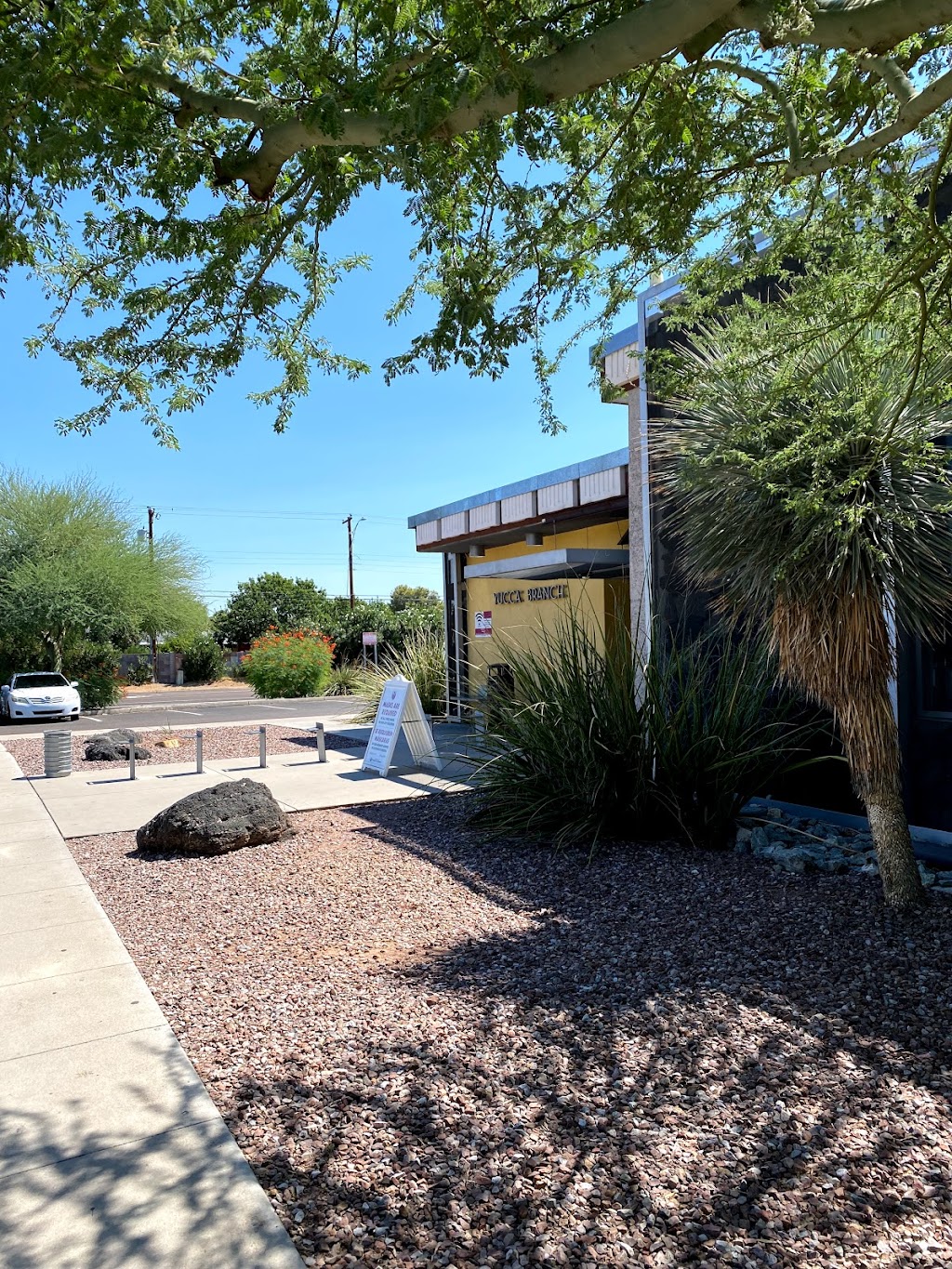 Yucca Library | 5648 N 15th Ave, Phoenix, AZ 85015, USA | Phone: (602) 262-4636