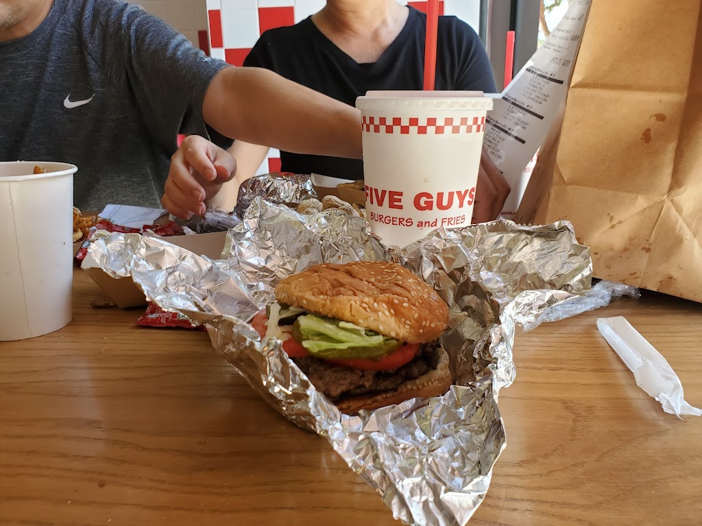 Five Guys | 9039 Southside Blvd, Jacksonville, FL 32256, USA | Phone: (904) 538-9100