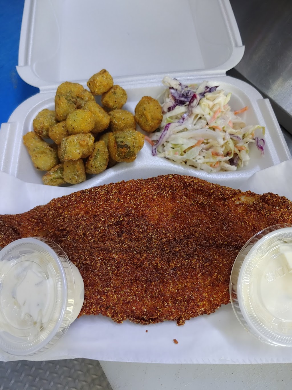 Ducky’s Dockside Bar & Grill | 1090 Shady Cove Rd E, Haines City, FL 33844, USA | Phone: (863) 353-5295