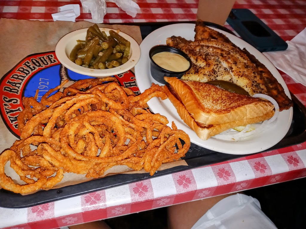 Risckys BAR-B-Q | 6701 Camp Bowie Blvd, Fort Worth, TX 76116, USA | Phone: (817) 989-1800