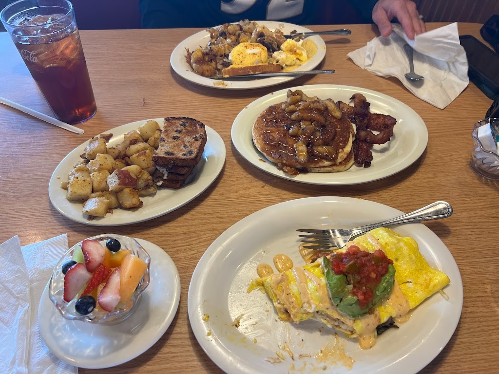 Eggs Up Grill | 1436 N Main St, Fuquay-Varina, NC 27526, USA | Phone: (919) 285-4463