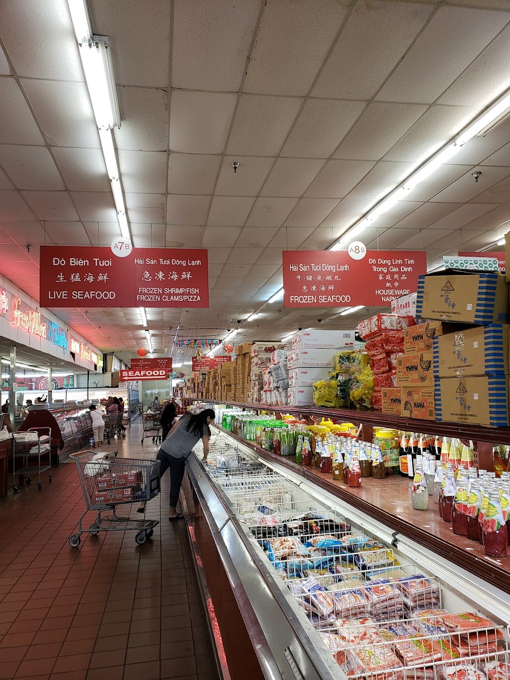 Vinh Phat Supermarket | 6105 Stockton Blvd, Sacramento, CA 95824, USA | Phone: (916) 424-8613