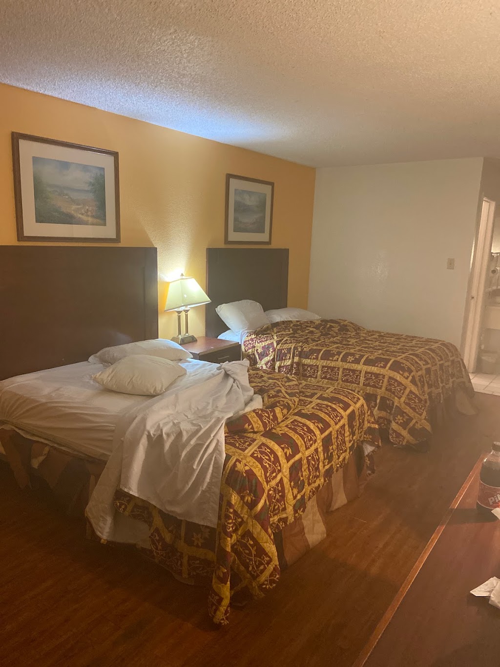 Weatherford Heritage Inn | 1927 Santa Fe Dr, Weatherford, TX 76086, USA | Phone: (817) 594-7401