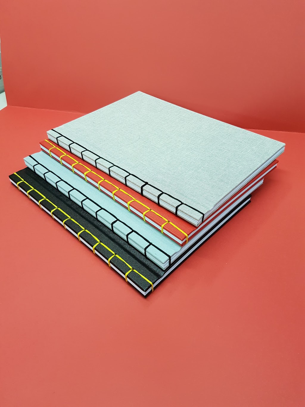 Bindery Hennink | Gyroscoopweg 21 a, 1042 AC Amsterdam, Netherlands | Phone: 06 43750947