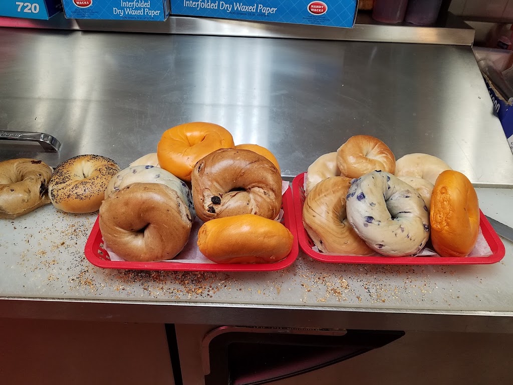 Motida bagels | 240 W Passaic St, Rochelle Park, NJ 07662, USA | Phone: (201) 368-0800