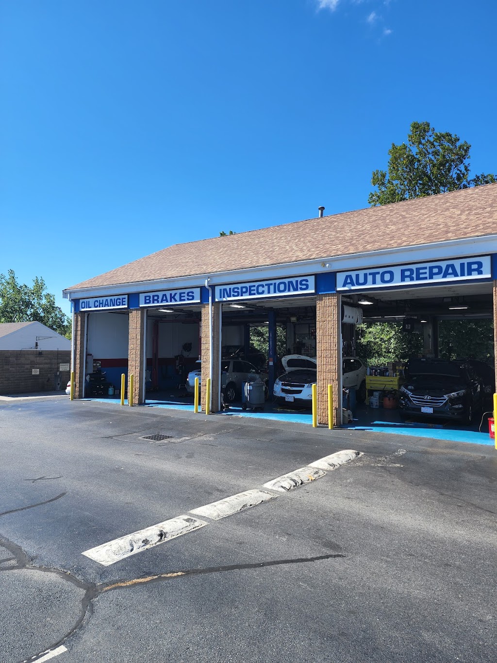 SpeeDee Oil Change & Auto Service | 1704 Mendon Rd, Cumberland, RI 02864, USA | Phone: (401) 333-6660