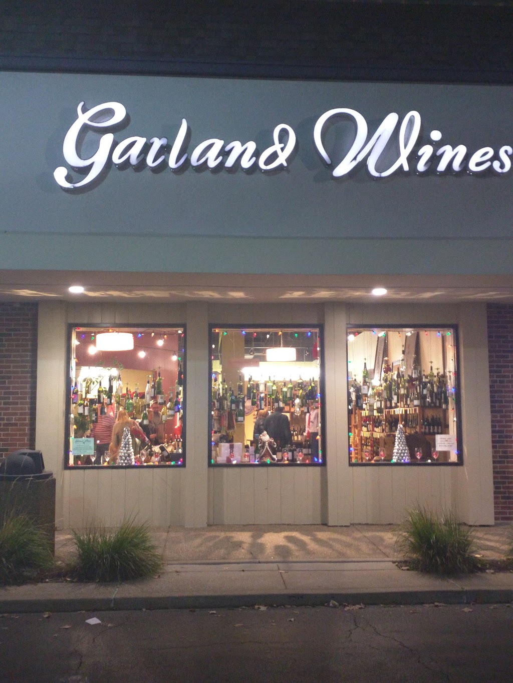 Garland Wines | 13761 St Charles Rock Rd, Bridgeton, MO 63044, USA | Phone: (314) 390-6900 Garland Wines | 13761 St Charles Rock Rd, Bridgeton, MO 63044, USA | Phone: (314) 390-6900