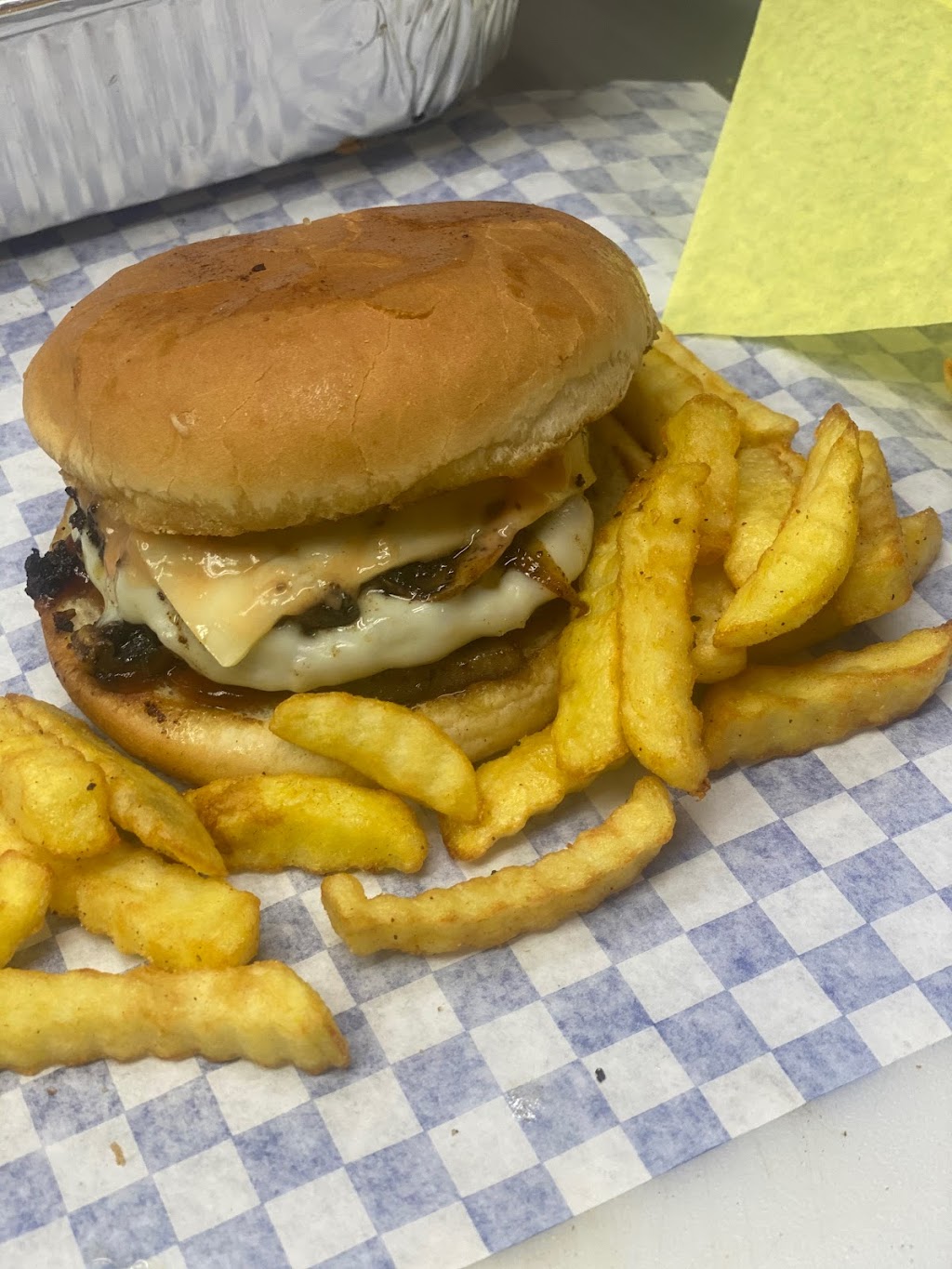 Bros Burgers and Wings/ OC Daiquiri | 2207 E Ledbetter Dr, Dallas, TX 75216 | Phone: (972) 807-2250