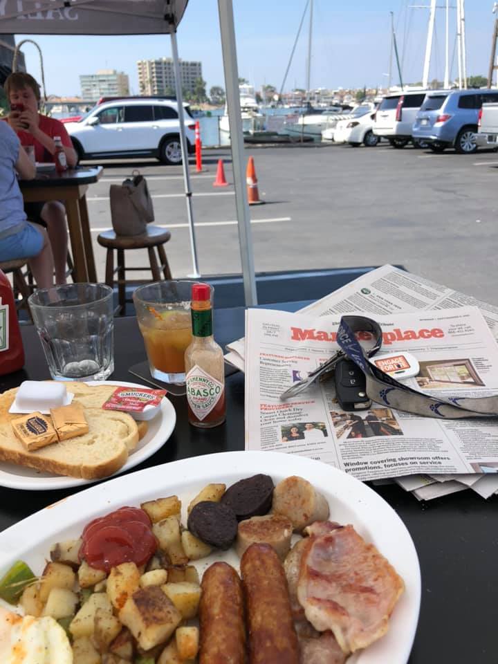 The Shamrock Bar & Grill | 2633 West Coast Hwy C, Newport Beach, CA 92663, USA | Phone: (949) 631-5633