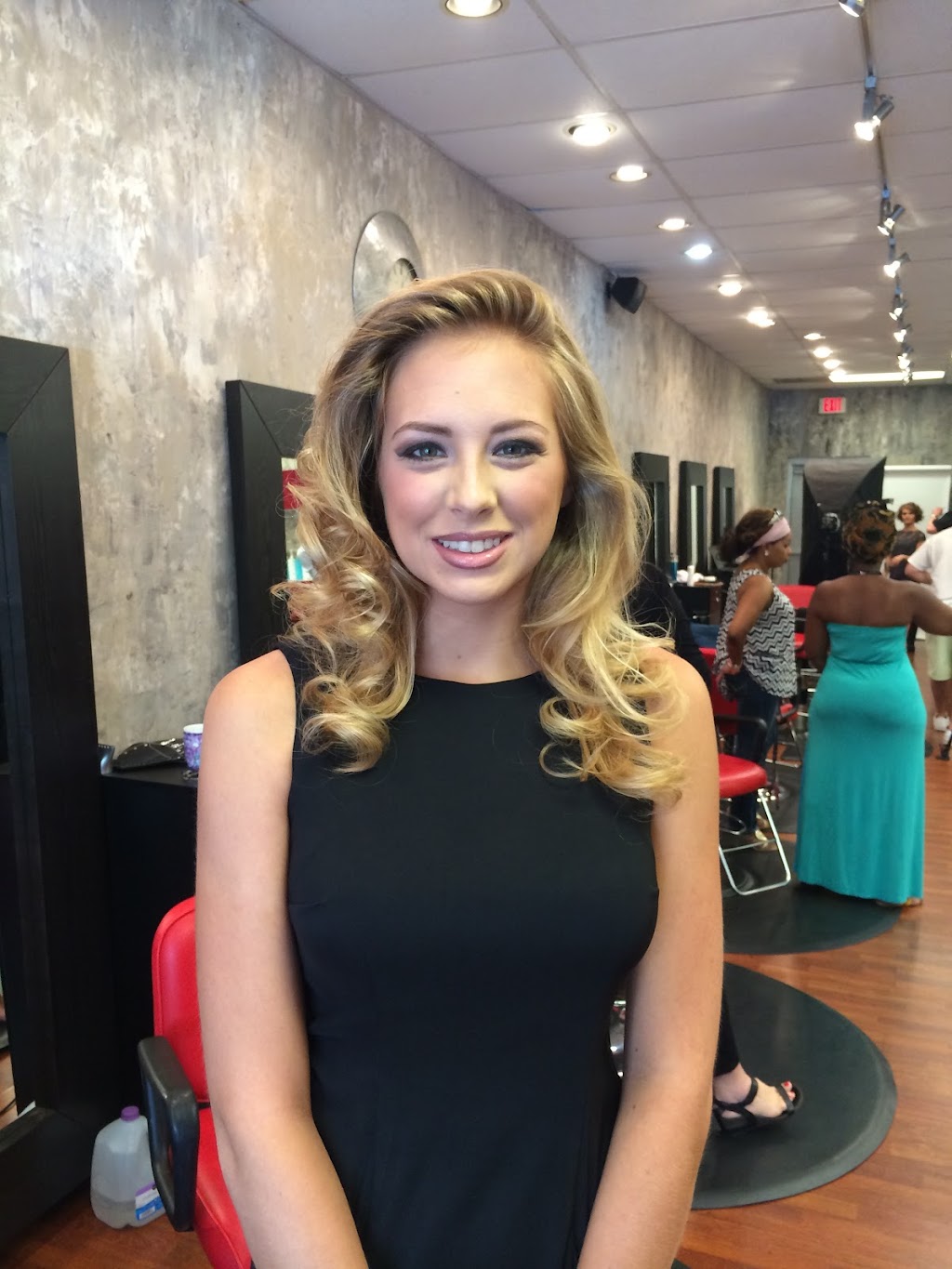 Splash of Color Hair Studio | 1014 Ohio Ave, Palm Harbor, FL 34683, USA | Phone: (727) 420-4127