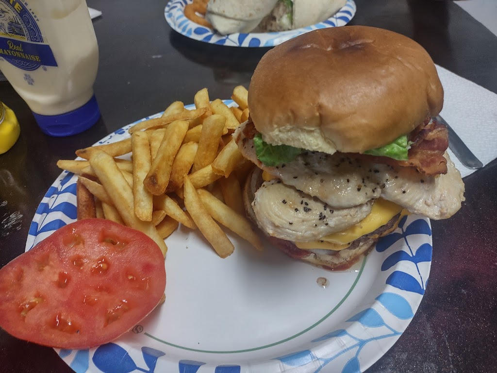 Crossbones Grill | 16460 FL-40, Silver Springs, FL 34488, USA | Phone: (352) 289-5001