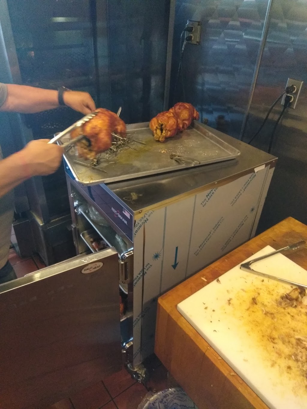 Juans Rotisserie Pollo | 2023 Florence Ave, Los Angeles, CA 90001, USA | Phone: (323) 581-1464