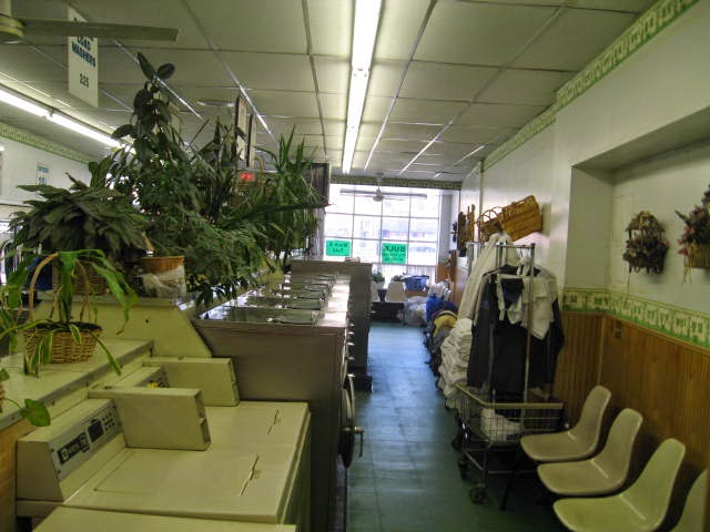 Village Launderette | 4 Mill Rd, Eastchester, NY 10709, USA | Phone: (914) 961-8024