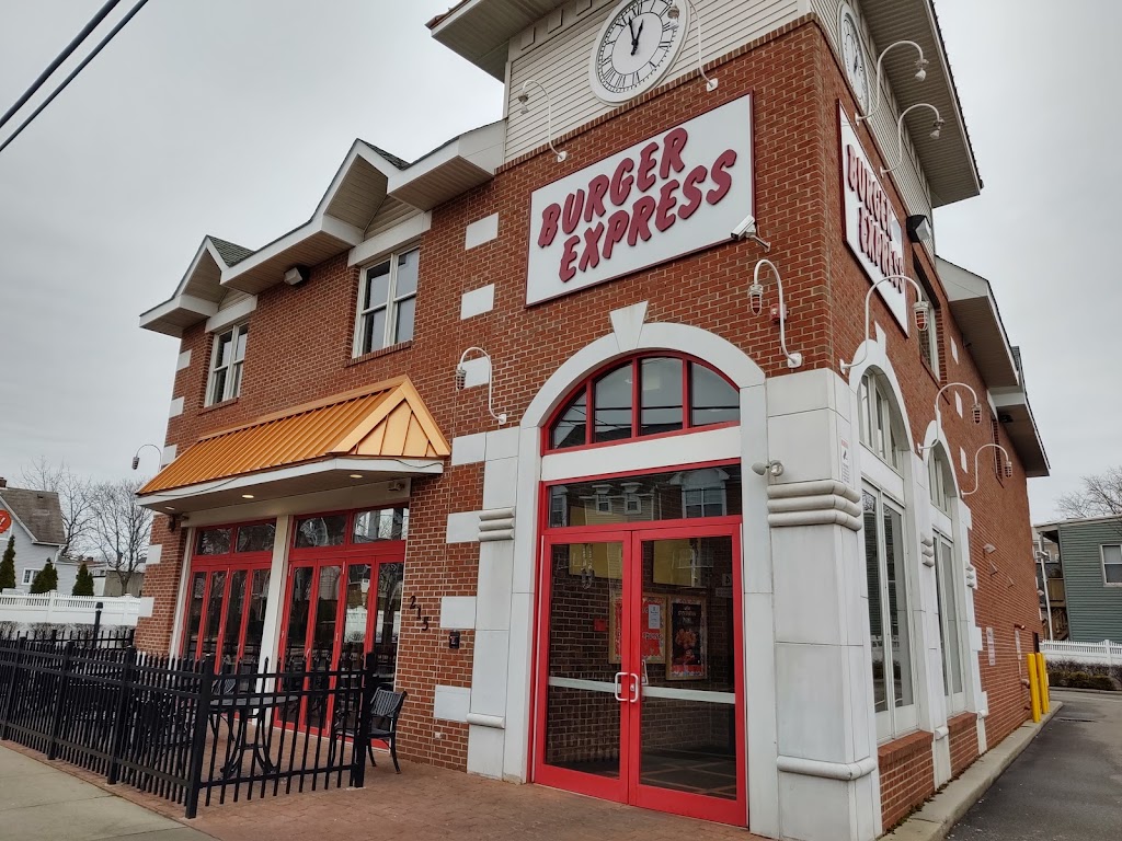 Burger Express | 215 Roosevelt Ave, Carteret, NJ 07008, USA | Phone: (732) 366-4067