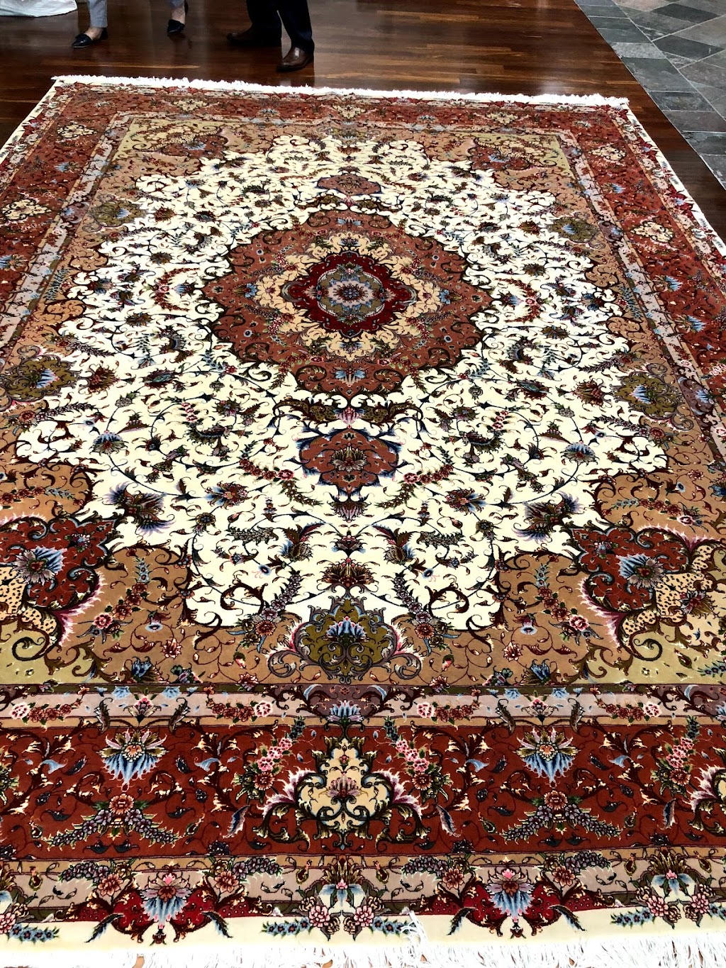 International Rugs | 4501 Alpha Rd, Farmers Branch, TX 75244, USA | Phone: (972) 385-8000