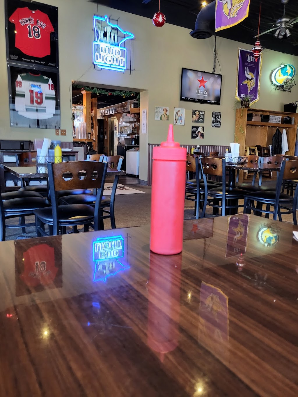 Hawks Sports Bar & Grill | 9697 Hart Blvd, Monticello, MN 55362, USA | Phone: (763) 295-9990