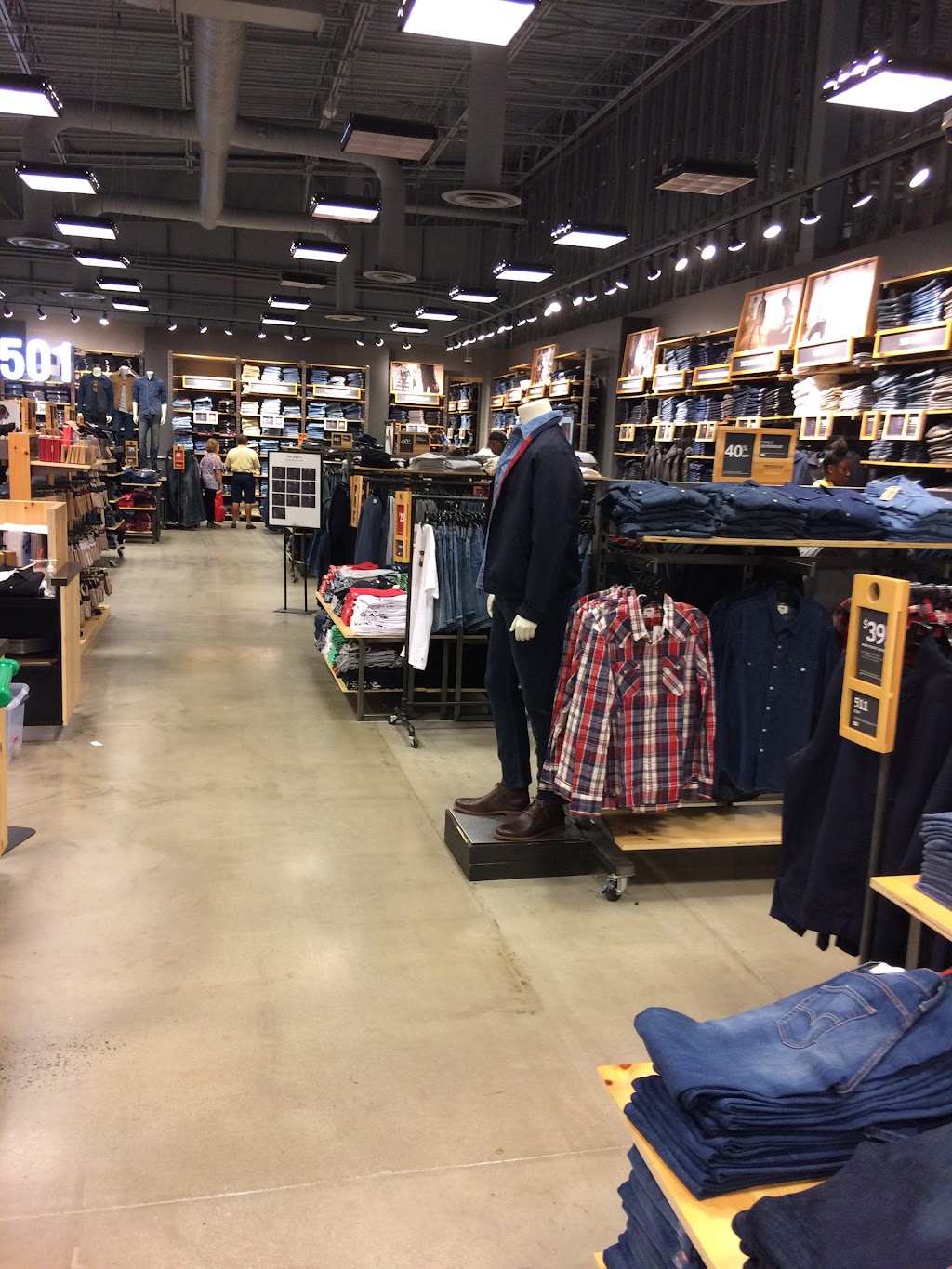 Levis Outlet Store | 8111 Concord Mills Boulevard Suite 626, Concord, NC 28027, USA | Phone: (704) 979-3404