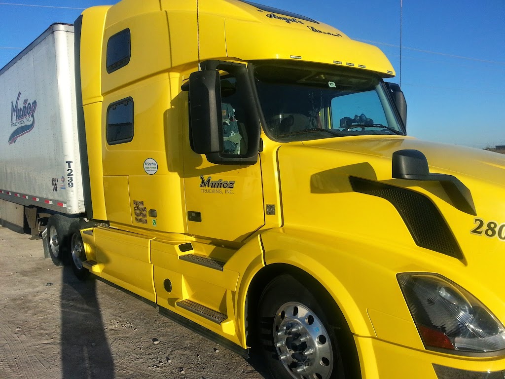 Muñoz Trucking Inc. | 12460 Weaver Rd, El Paso, TX 79928, USA | Phone: (915) 852-7722