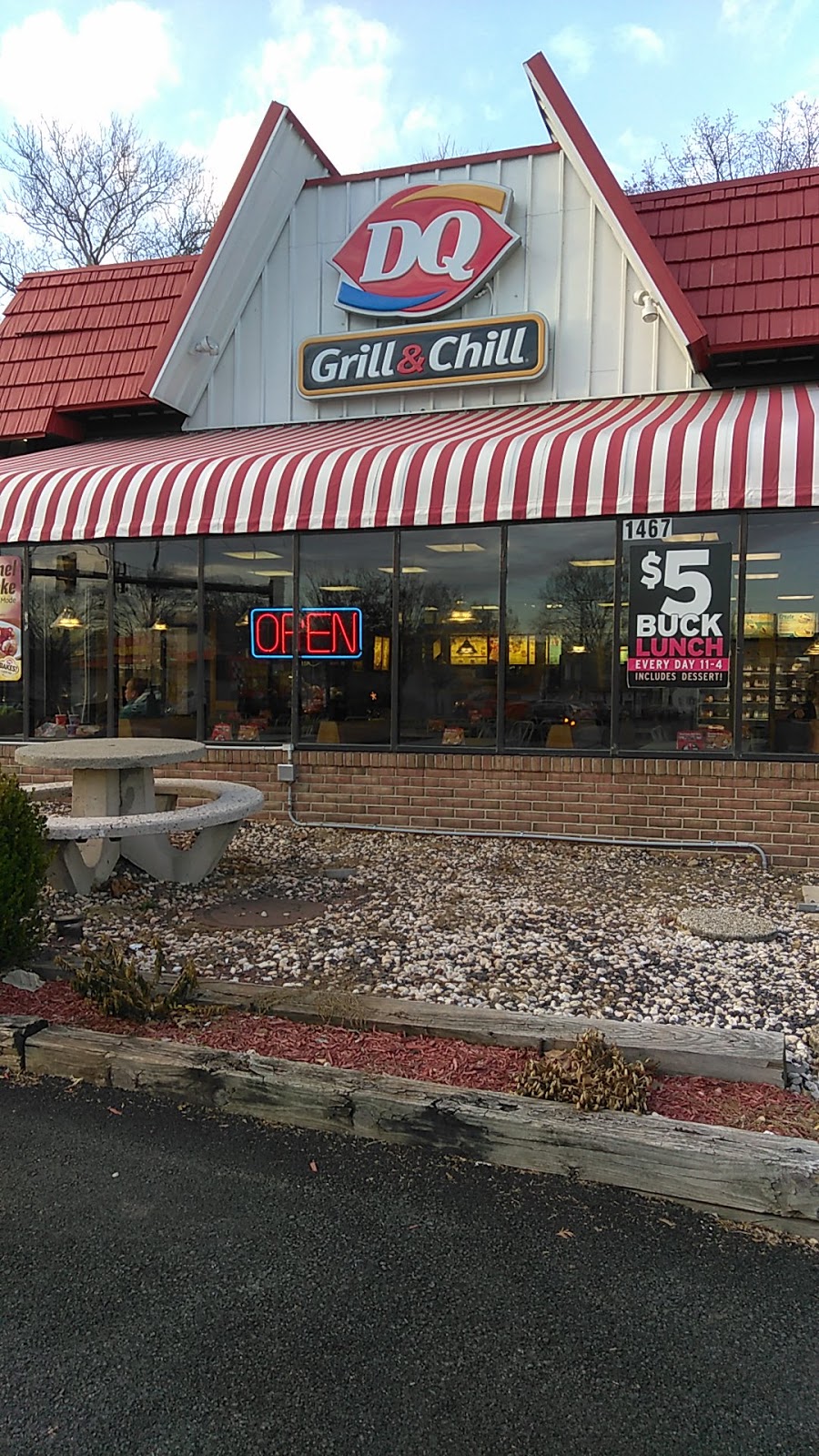 Dairy Queen | 1467 E High St, Pottstown, PA 19464, USA | Phone: (610) 323-6777