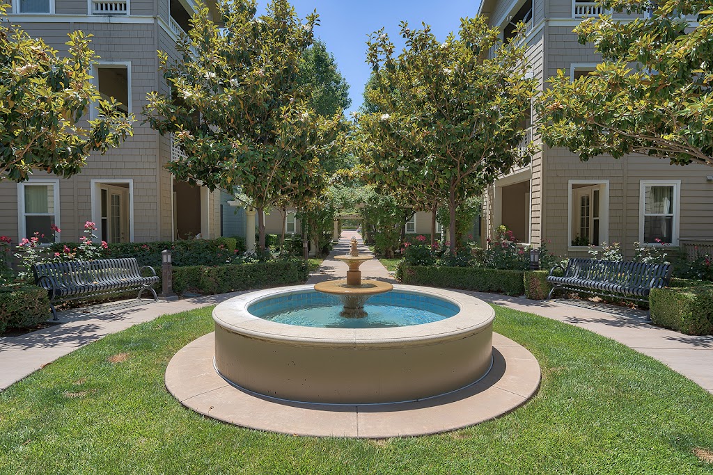 The Kensington Apartments | 1552 E Gate Way #126, Pleasanton, CA 94566, USA | Phone: (844) 839-6441