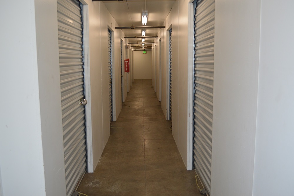 Public Storage | 801 N State St, Lake Oswego, OR 97034, USA | Phone: (503) 342-7544