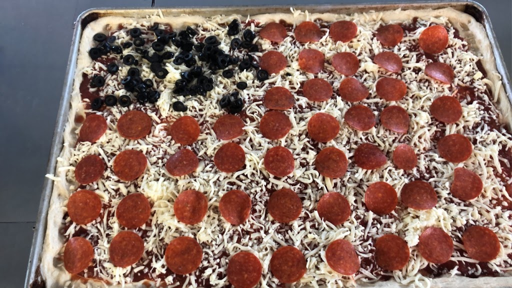 Pizza Village | 71 Lake Shore Dr W, Dunkirk, NY 14048, USA | Phone: (716) 366-7521