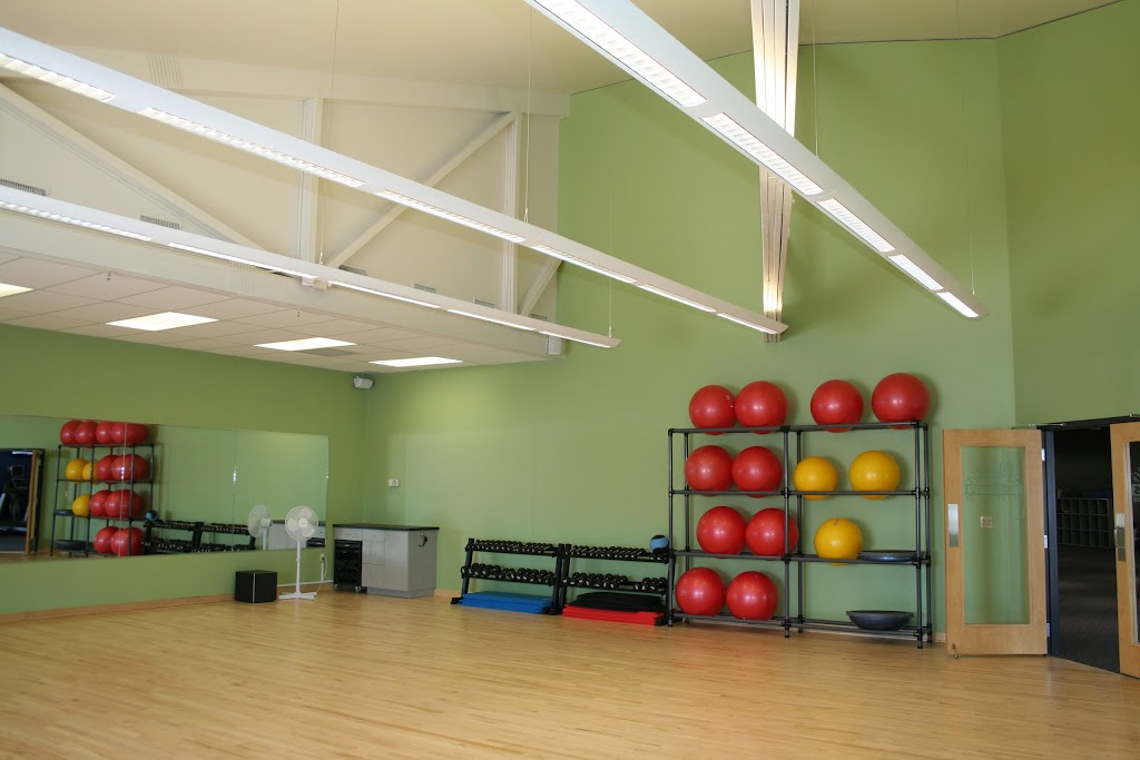 Pleasant Valley Tennis and Fitness Club | 2754 Pleasant Valley Rd, Jackson, WI 53037, USA | Phone: (262) 677-3681