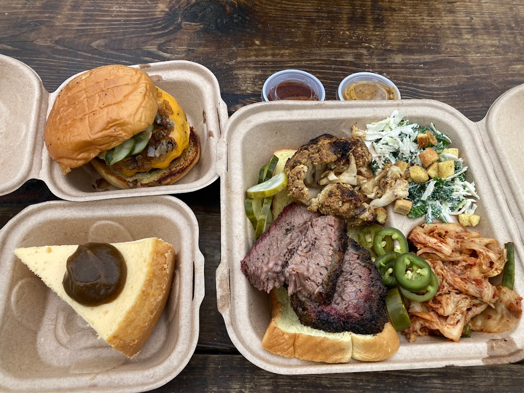 Leroy and Lewis Barbecue | 121 Pickle Rd, Austin, TX 78704, USA | Phone: (512) 945-9882