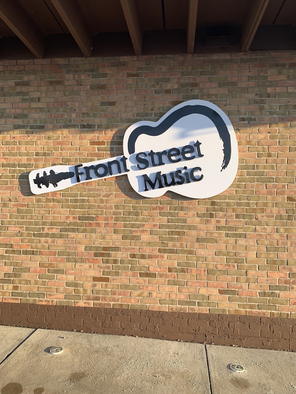 Front Street Music | 2735 Front St, Cuyahoga Falls, OH 44221, USA | Phone: (234) 571-2015