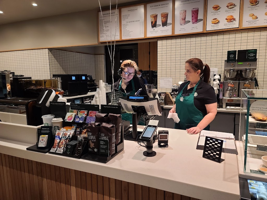 Starbucks | 2150 10th St, Bridgeport, TX 76426, USA | Phone: (940) 306-2002