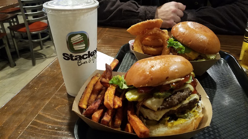 Stacked Bar And Grill | 1722 Draper St, Kingsburg, CA 93631, USA | Phone: (559) 419-9321