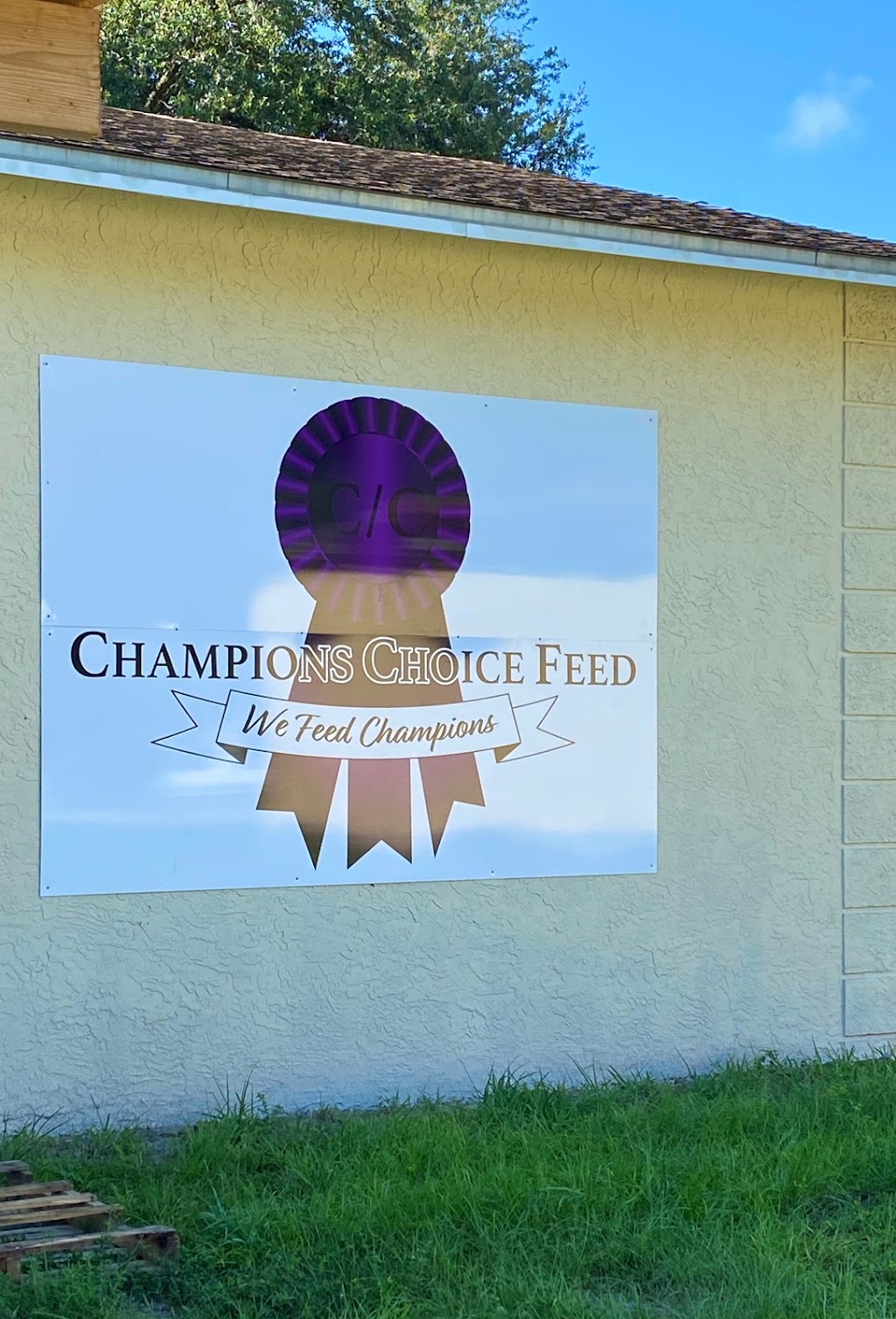 Champions Choice Feeds | 38626 Tucker Rd, Zephyrhills, FL 33542 | Phone: (813) 782-2333