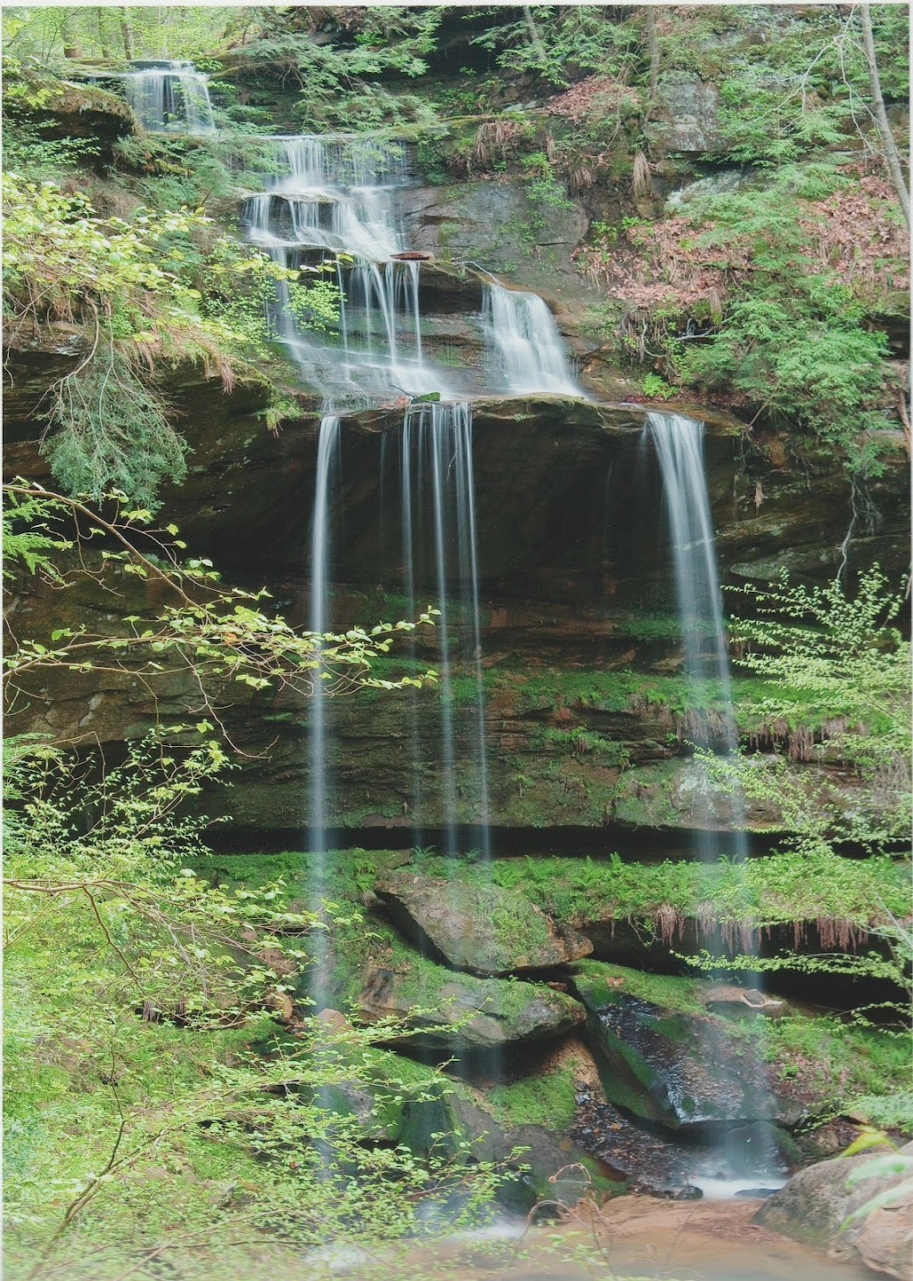 Zeisler Waterfall Cabin | 23740 Ogle Rd, Rockbridge, OH 43149, USA | Phone: (740) 304-4698