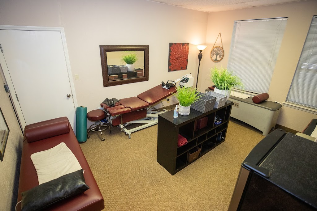 Rosenbaum Chiropractic | 919 S Carroll Blvd Suite 102, Denton, TX 76201, USA | Phone: (940) 315-5134