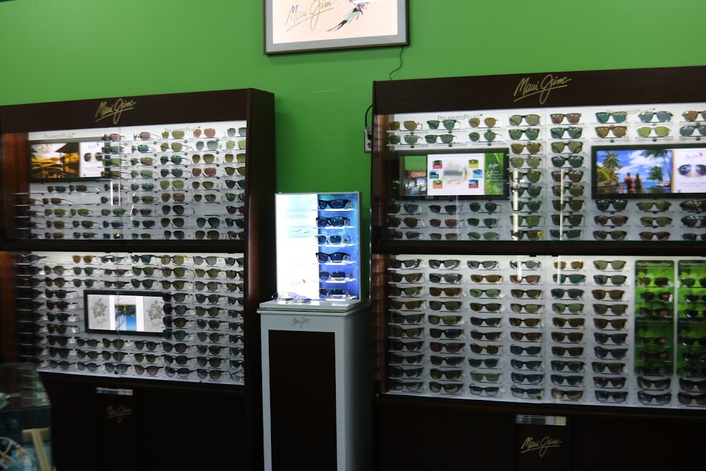 Sunglass World - Tampa Premium Outlets | 2244 Grand Cypress Dr Suite #630, Lutz, FL 33559, USA | Phone: (813) 909-9100