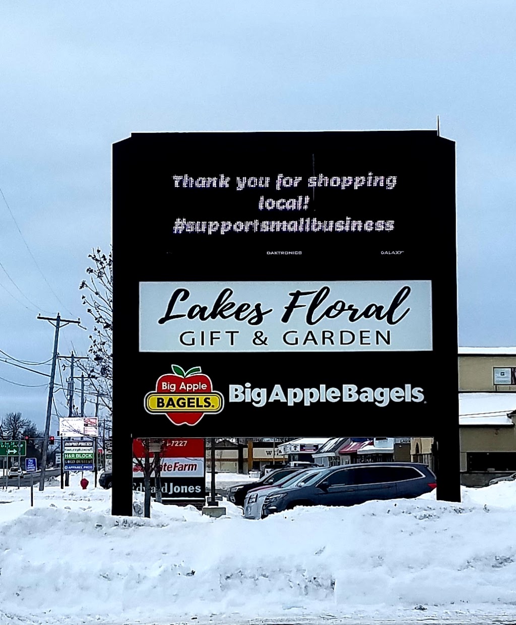 Big Apple Bagels | 508 Lake St S, Forest Lake, MN 55025, USA | Phone: (651) 464-4997