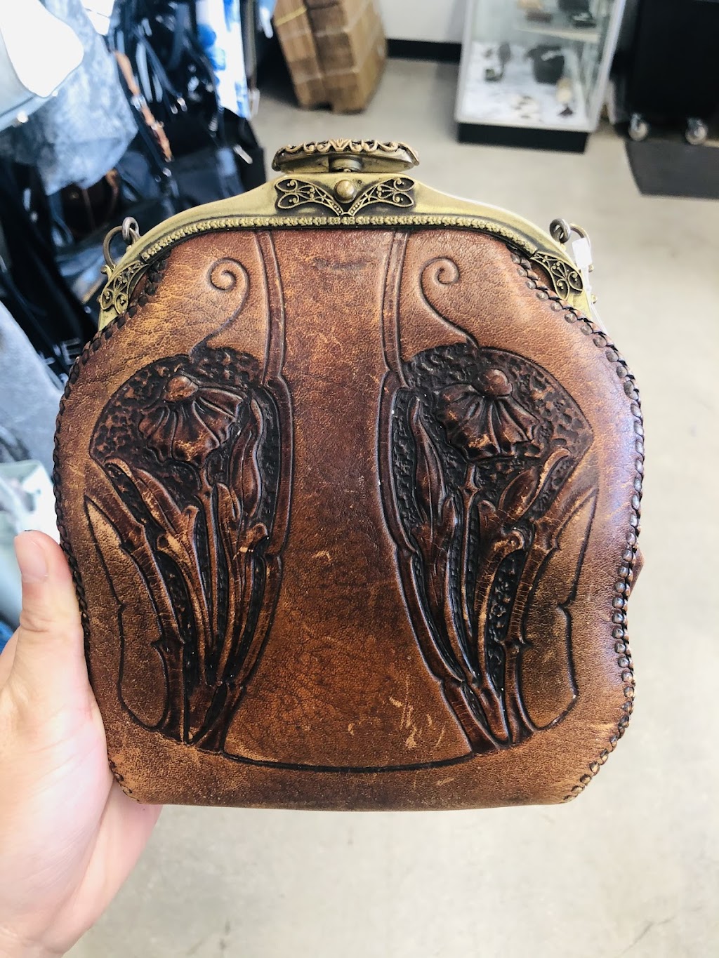 Crossroads Trading | 11973 Washington Blvd, Los Angeles, CA 90066, USA | Phone: (424) 526-1063