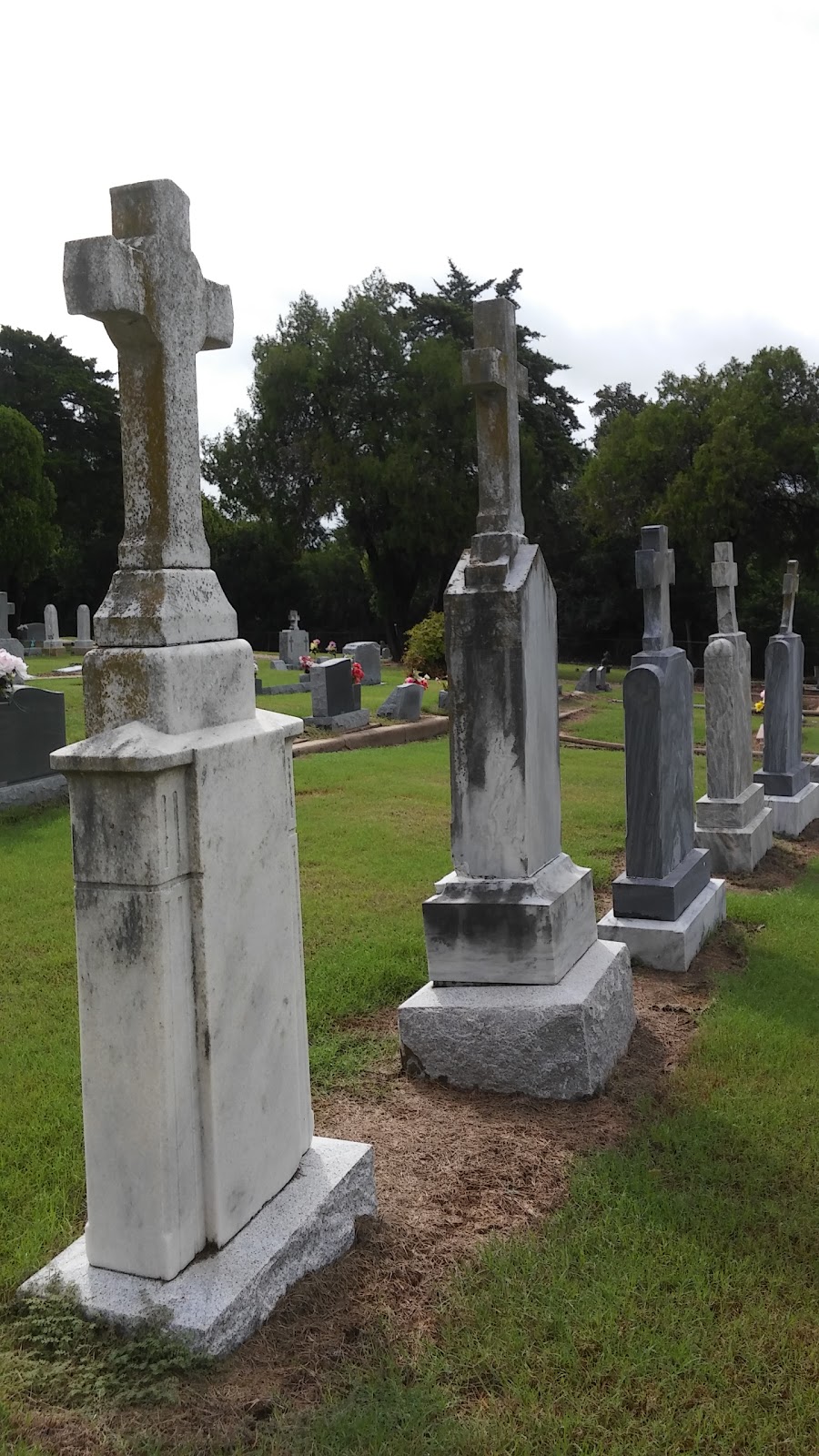St Johns Catholic Cemetery | 300 S Jeter Dr, Ennis, TX 75119, USA | Phone: (972) 878-2834
