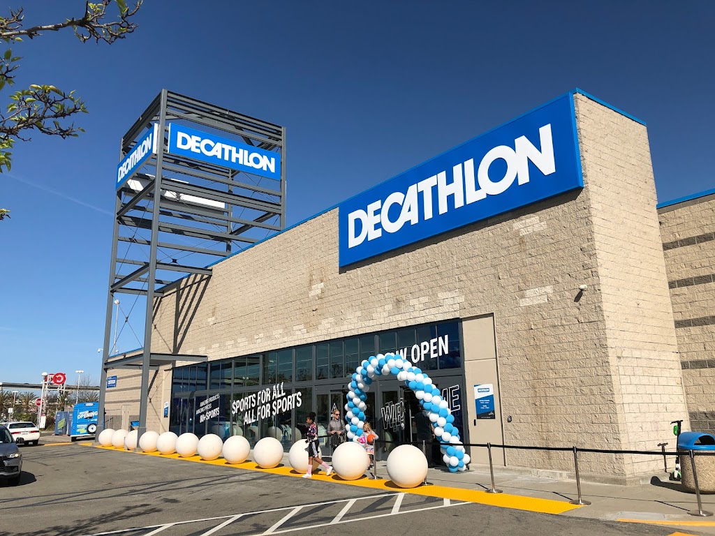 Decathlon Sporting Goods | 3938 Horton St, Emeryville, CA 94608, USA | Phone: (510) 210-1036