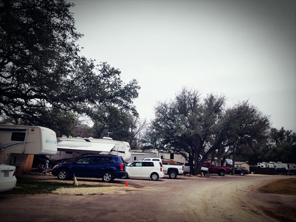 Hunts Crossing RV Ranch | 6142 Co Rd 258, Liberty Hill, TX 78642, USA | Phone: (512) 800-0628