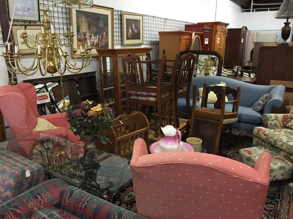 Blues City Thrift Store | 6685 Quince Rd #110, Memphis, TN 38119, USA | Phone: (901) 552-5197