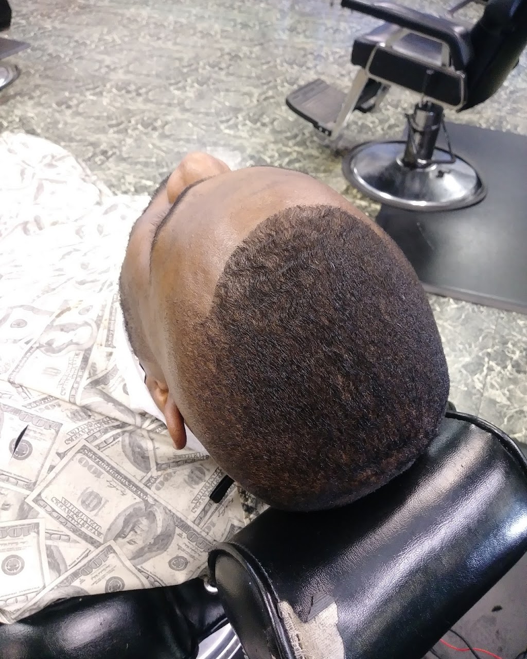 In the Cut Barbershop Salon | 7922 N MacArthur Blvd, Oklahoma City, OK 73132, USA | Phone: (405) 977-6213