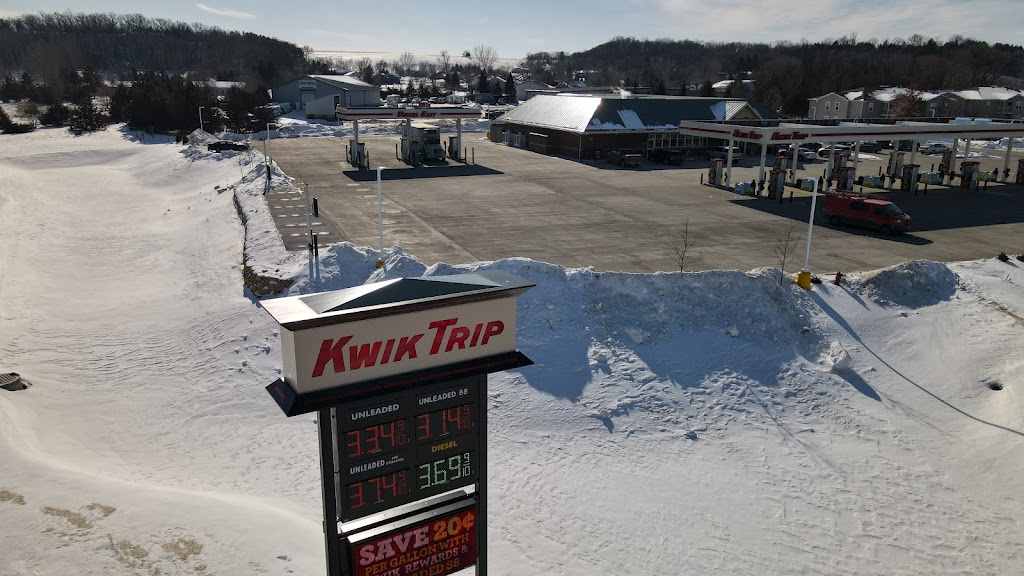 KWIK TRIP #1104 | 1536 Cemetery Rd, River Falls, WI 54022, USA | Phone: (715) 425-0380