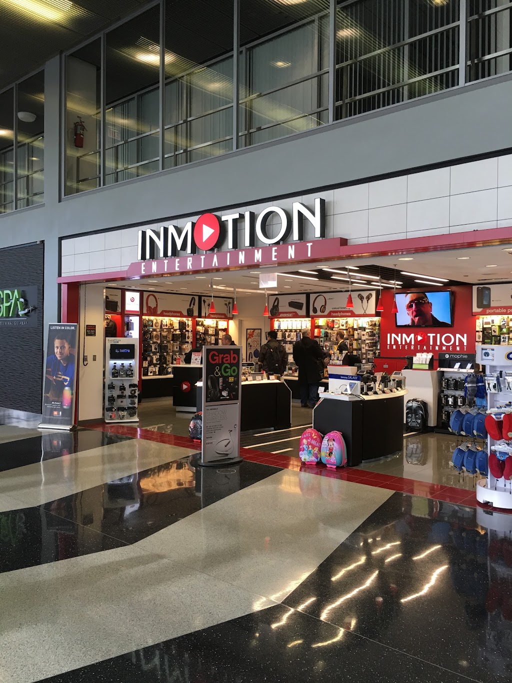 InMotion | 10000 West OHare Ave Terminal 1, next to, Gate B7, Chicago, IL 60666, USA | Phone: (312) 579-7652