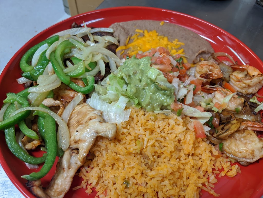 La Sierra Mexican Grill & Lounge | 1175 OR-99W, Dundee, OR 97115 | Phone: (503) 554-1562